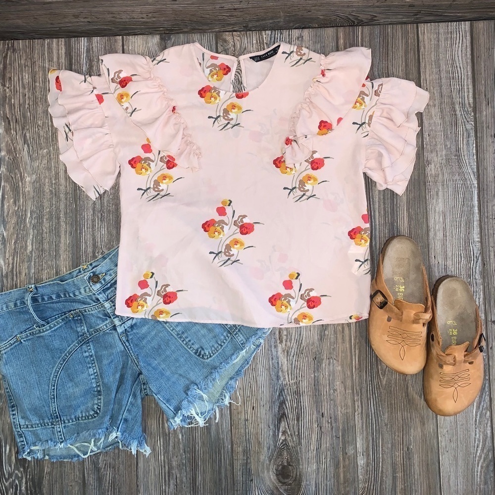 Zara Floral Ruffle Sleeve Blouse